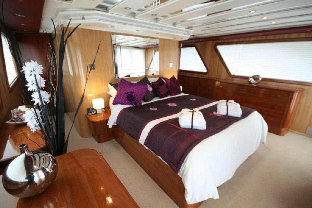 Absolute Pleasure Yacht Hotell London Eksteriør bilde